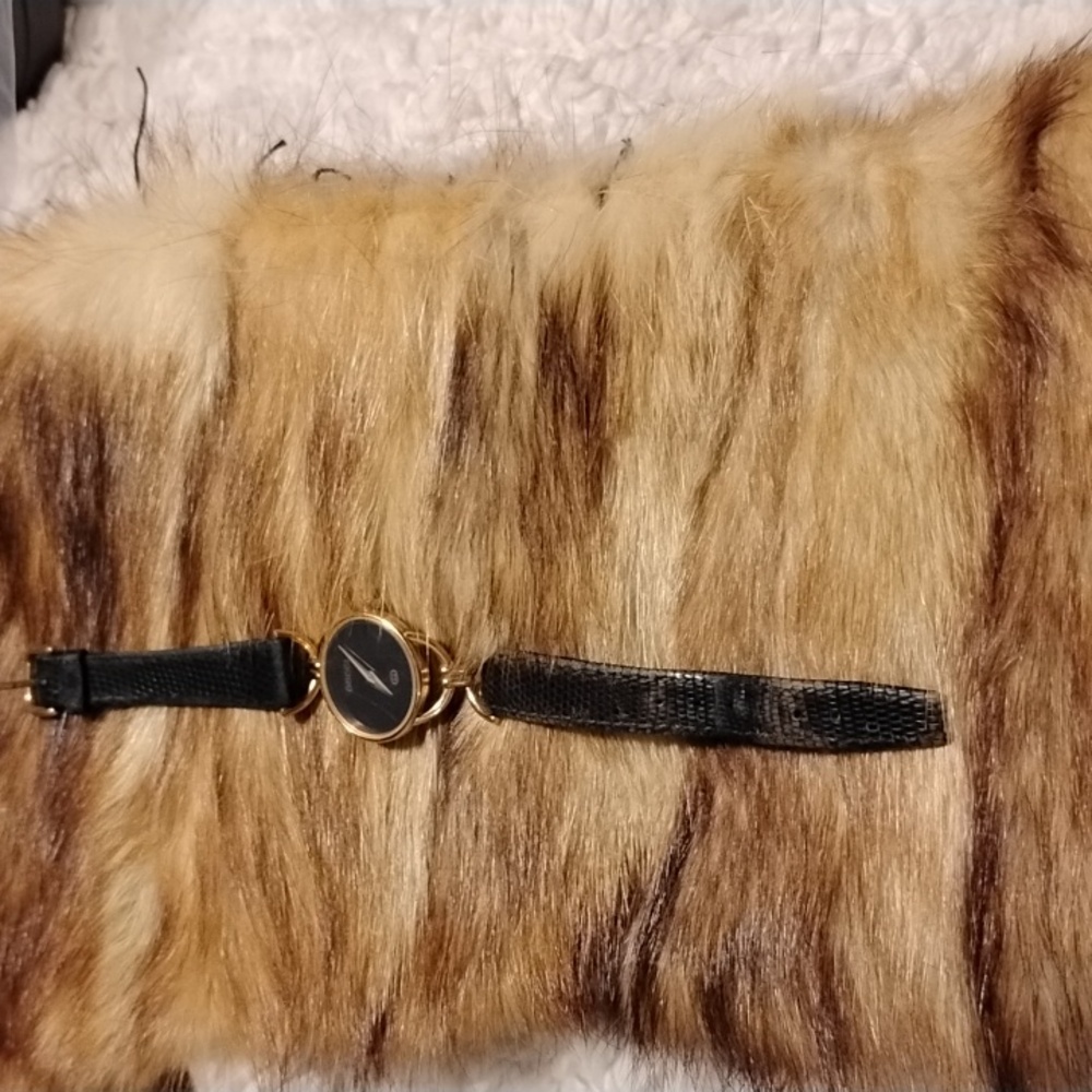 Ladies Gucci 6000L - Picture 3 of 4